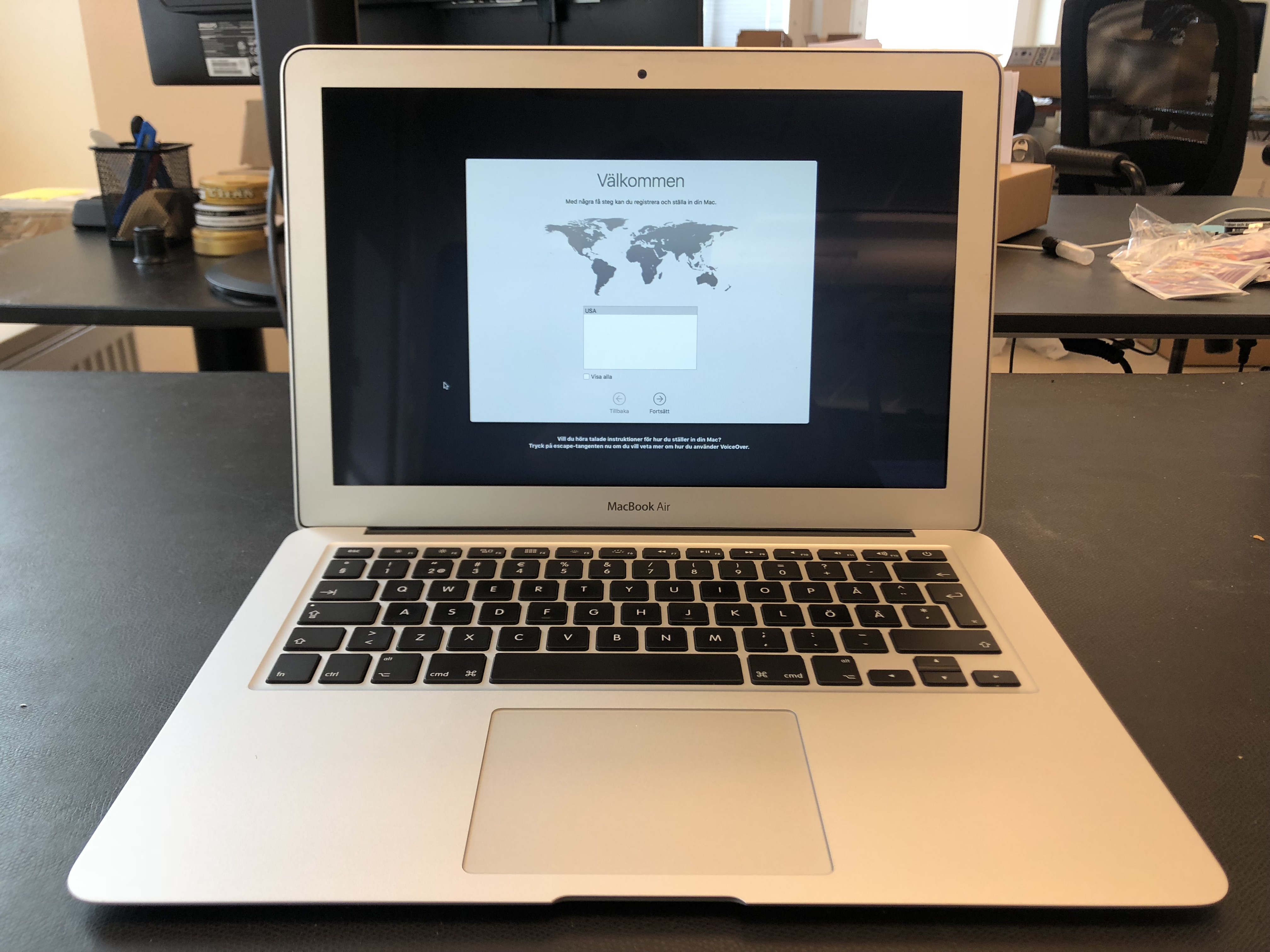 MacBook Air 13" Intel Core i5 1.3 GHz / 8 GB RAM / 128 GB SSD / Mid ...